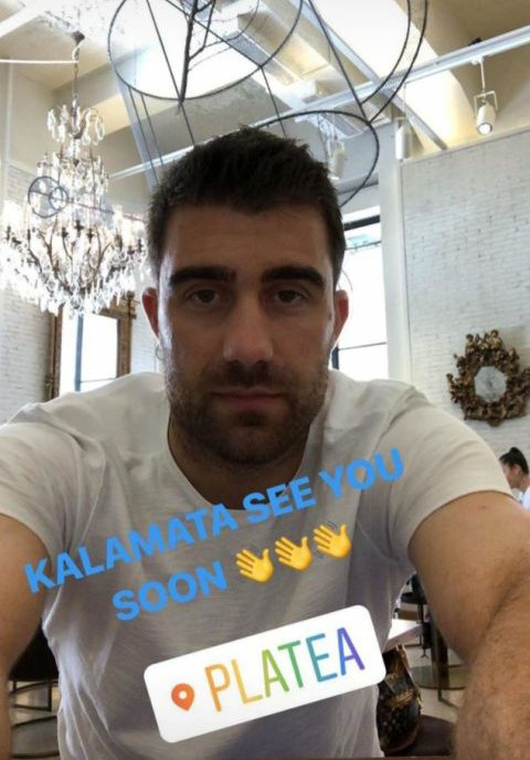 This is a picture which Sokratis Papastathopoulos posted on Instagram