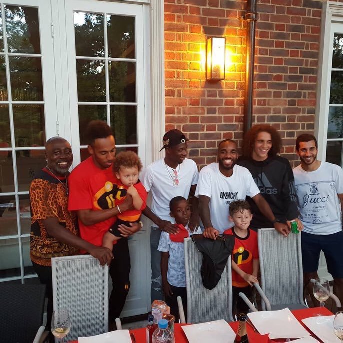 Ousmane Dembele with Arsenal players