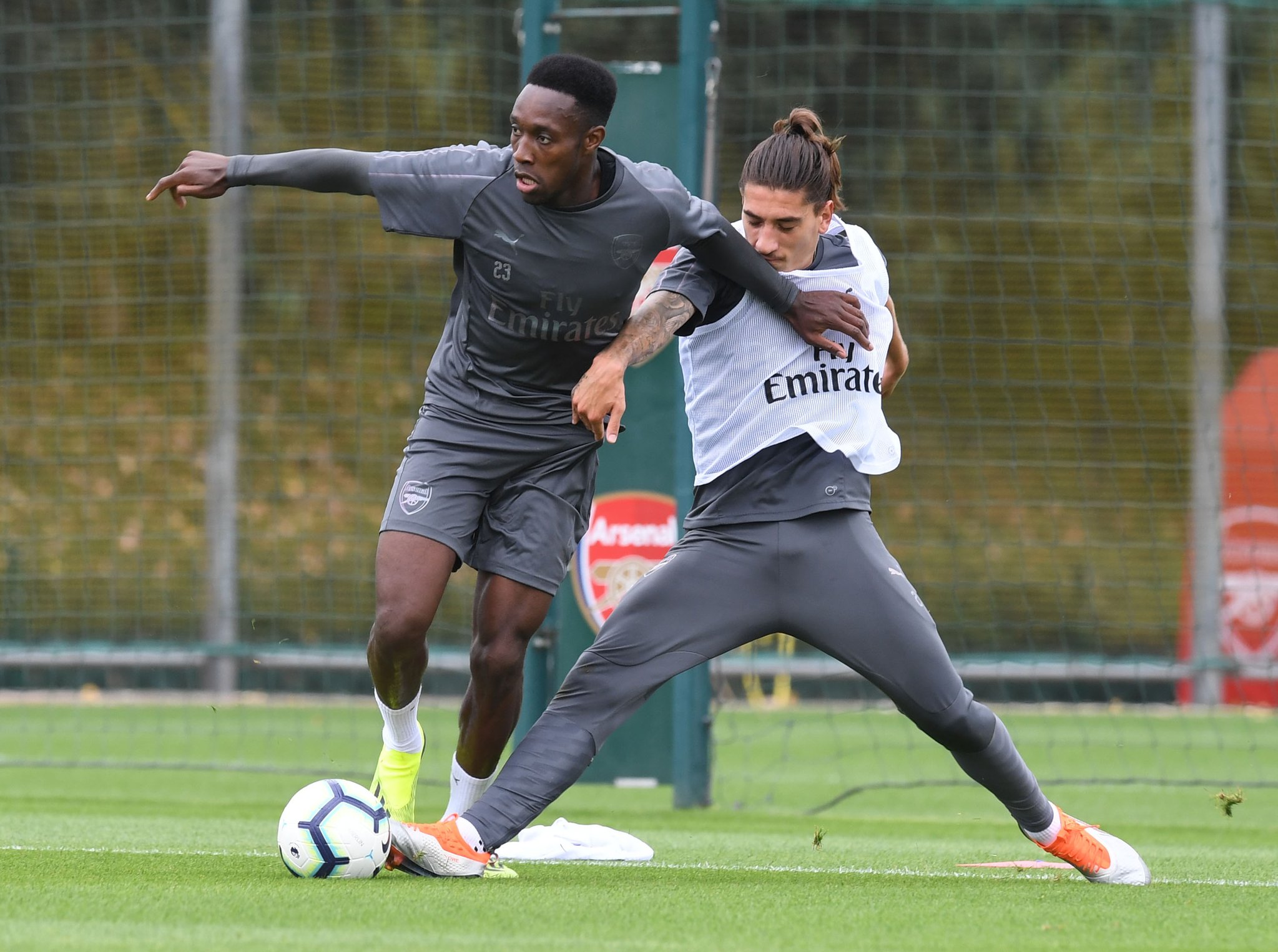 Welbeck and Bellerin in Arsenal training